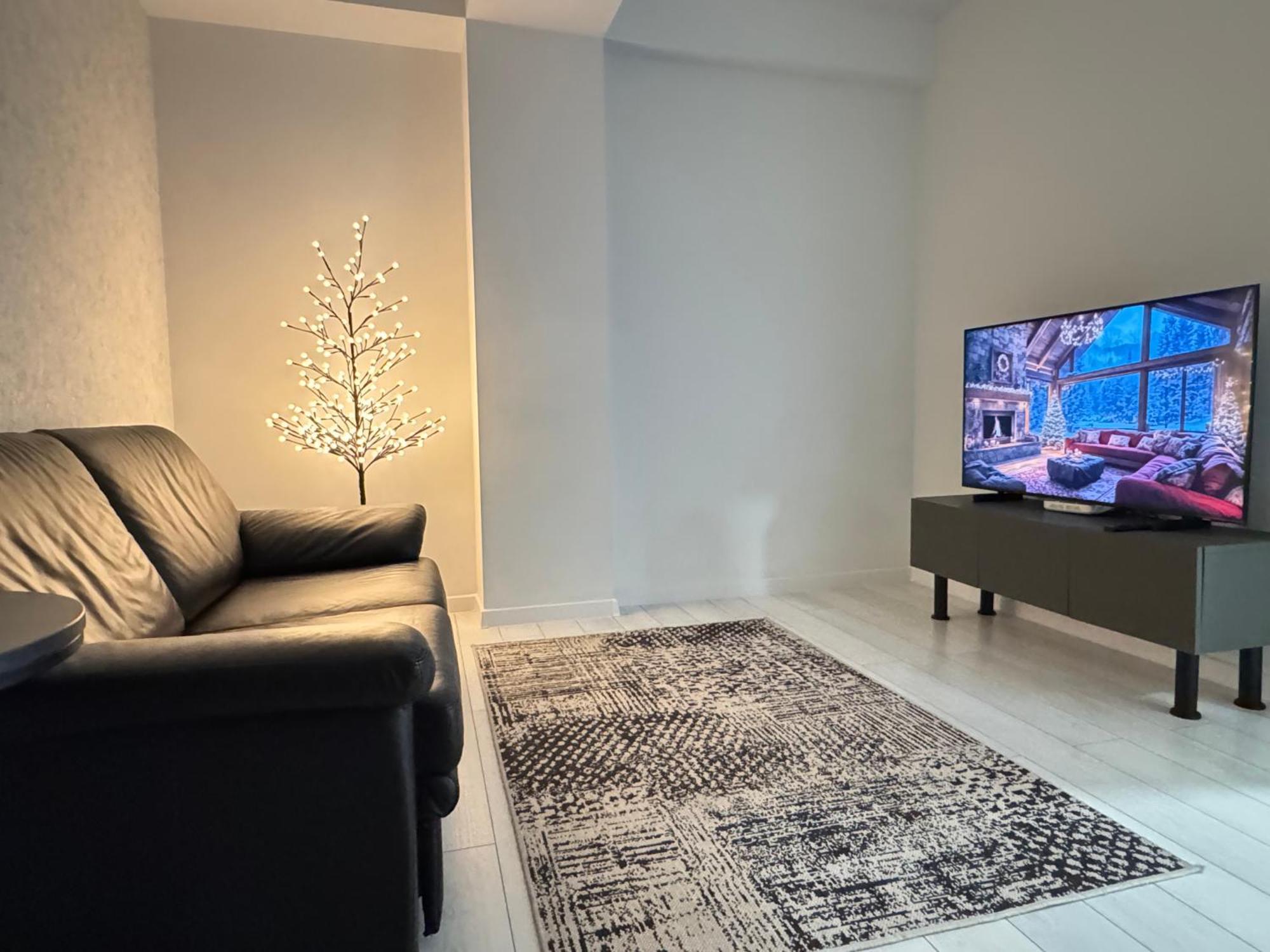 Rentnow Large And Cozy Apartment In The Center, Parking Chişinău Exterior foto