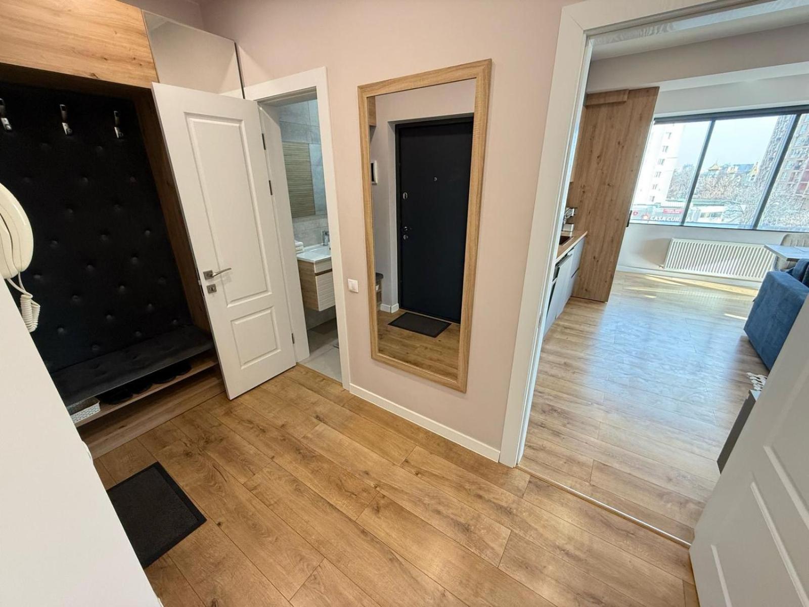 Rentnow Large And Cozy Apartment In The Center, Parking Chişinău Exterior foto